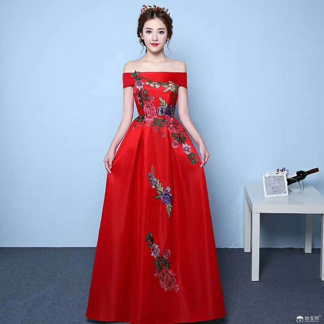 南昌服装租赁服务 伴娘服与伴郎服的专业出租指南